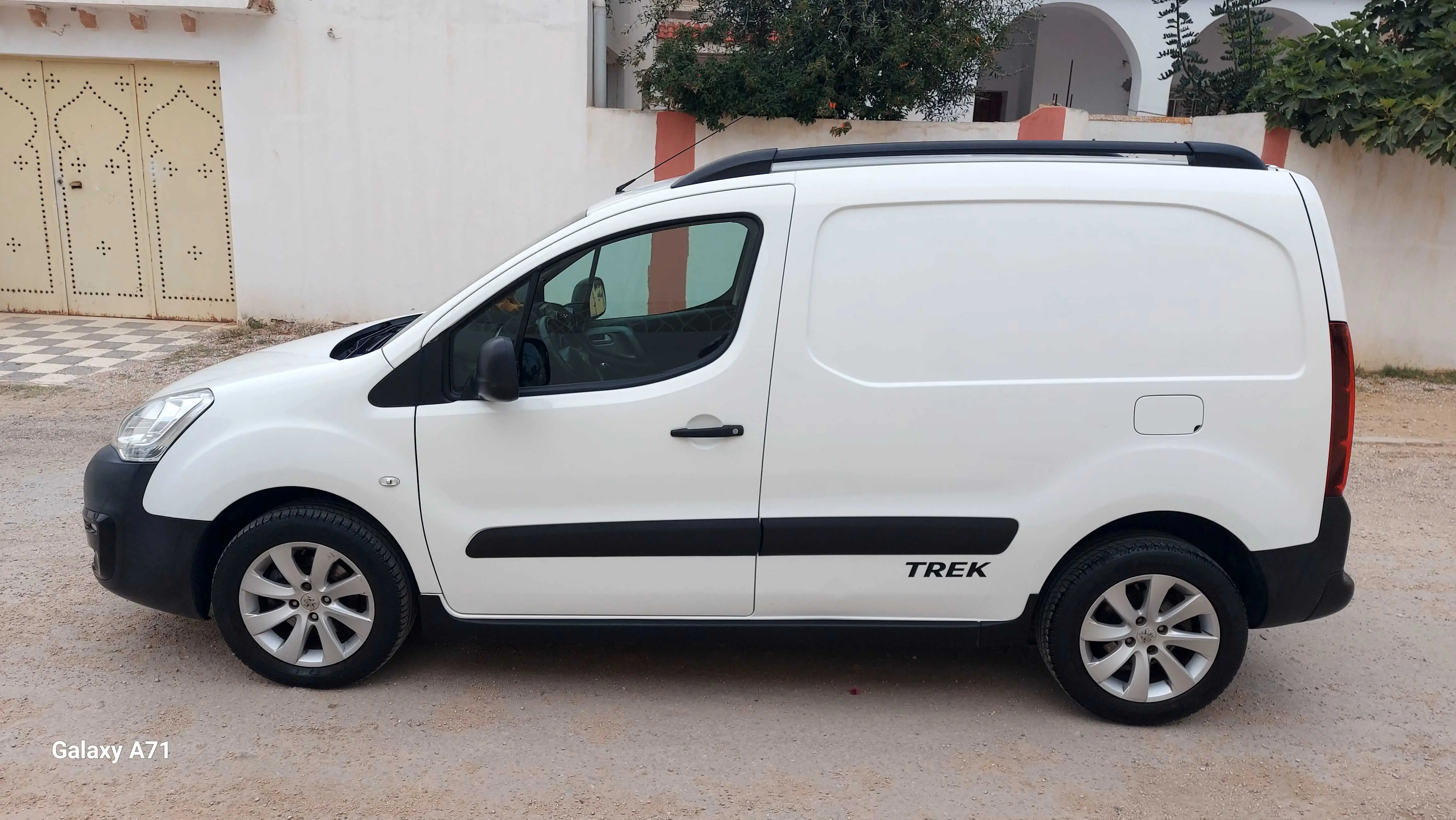  PEUGEOT PARTNER B9 à Sfax - Photo 3