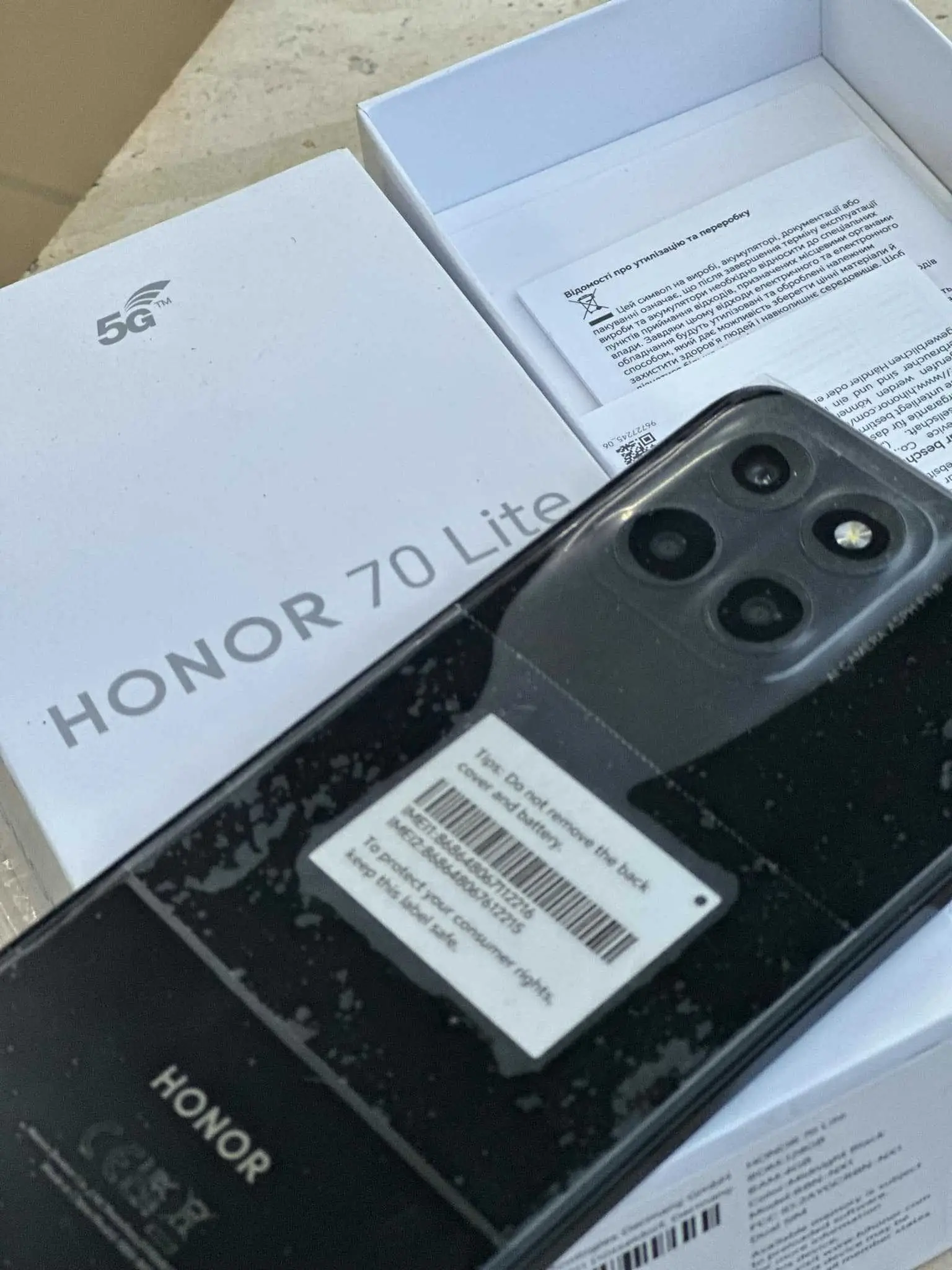  Apple watch sereis 10 et airpods 4 cacheté 
