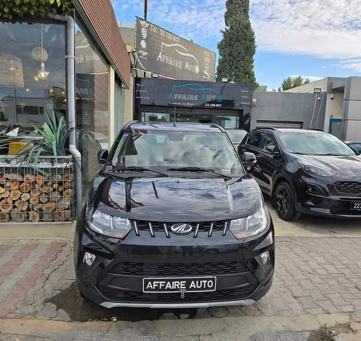  MAHINDRA KUV100 K8 à Tunis - Photo 2