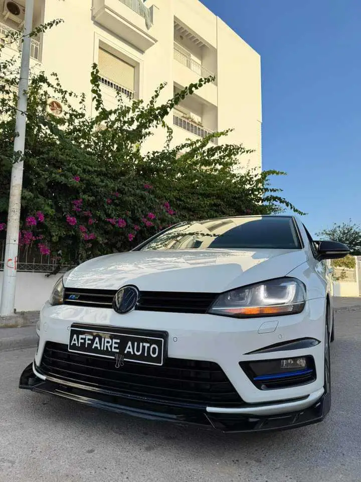  VOLKSWAGEN GOLF R-LINE à Tunis - Photo 3
