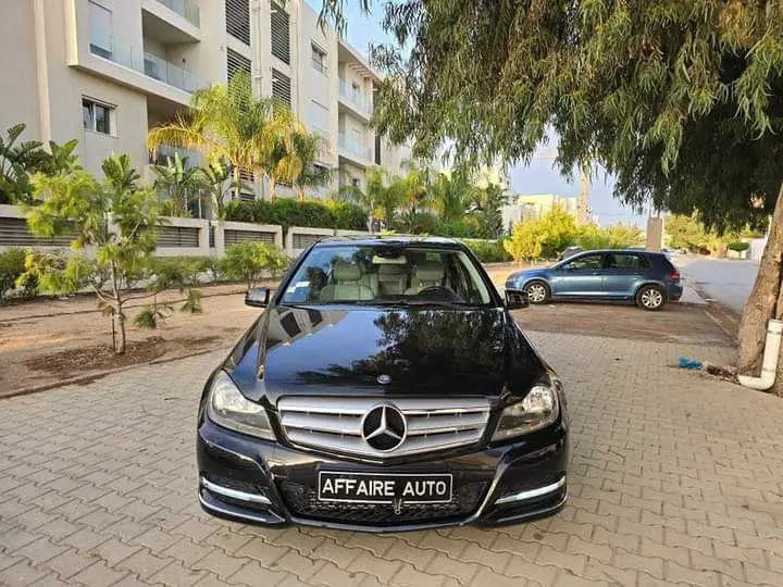  MERCEDES-BENZ C180 à Tunis - Photo 2