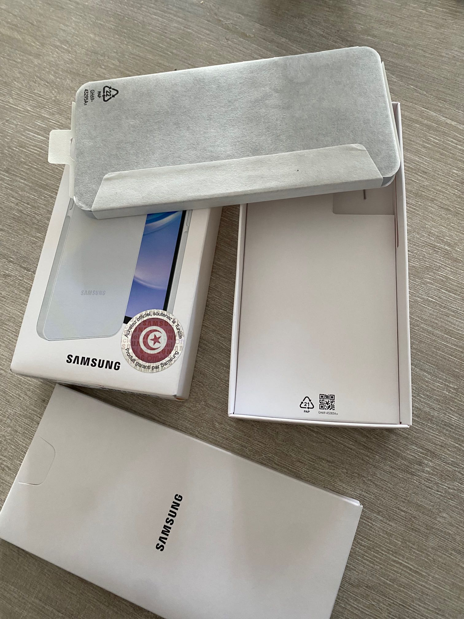  Samsung a15 6g/128g cachete à sousse - Photo 3