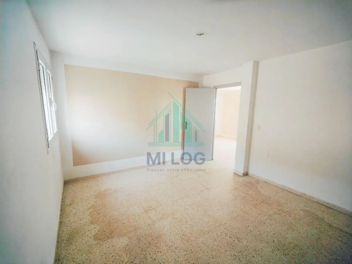  Étage de villa S+2 de 120 m² à La Nouvelle Médina à Ben Arous - Photo 2