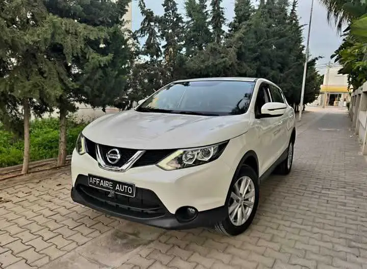  NISSAN QUASHQAI DIESEL à Tunis - Photo 3