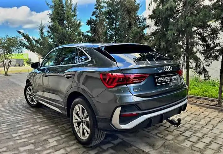  AUDI Q3 SPORTBACK S-LINE TFSI 2024 à Tunis - Photo 3