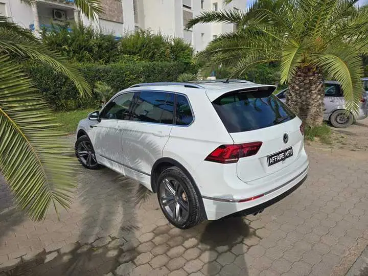  VOLKSWAGEN TIGUAN R-LINE à Tunis - Photo 3