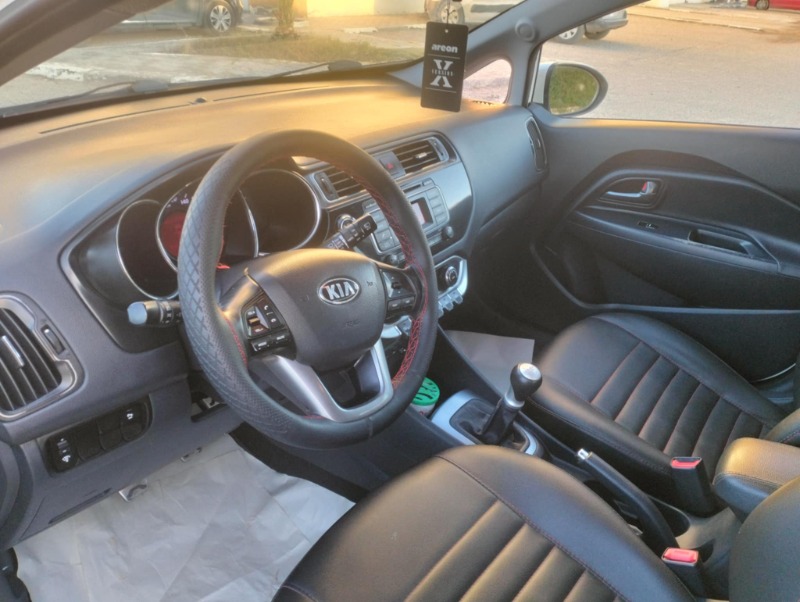 Kia RIO Essence 2016 à Sfax - Photo 3