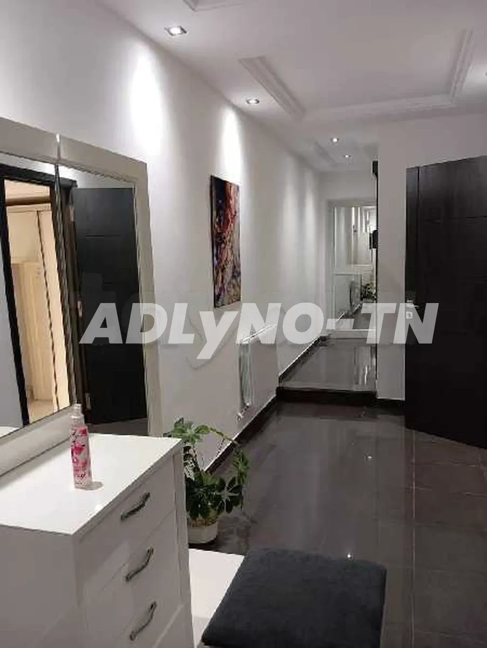 étage de villa duplex richement meublé à gammarth à Tunis - Photo 2