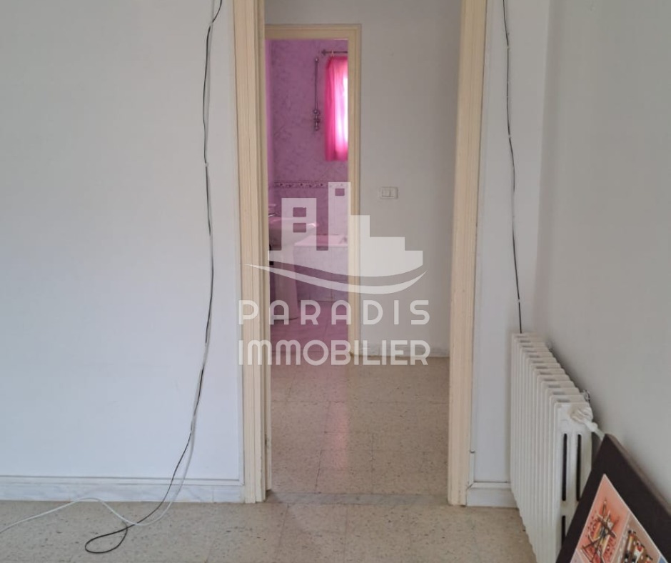  un terrain à vendre 50 000 m² 