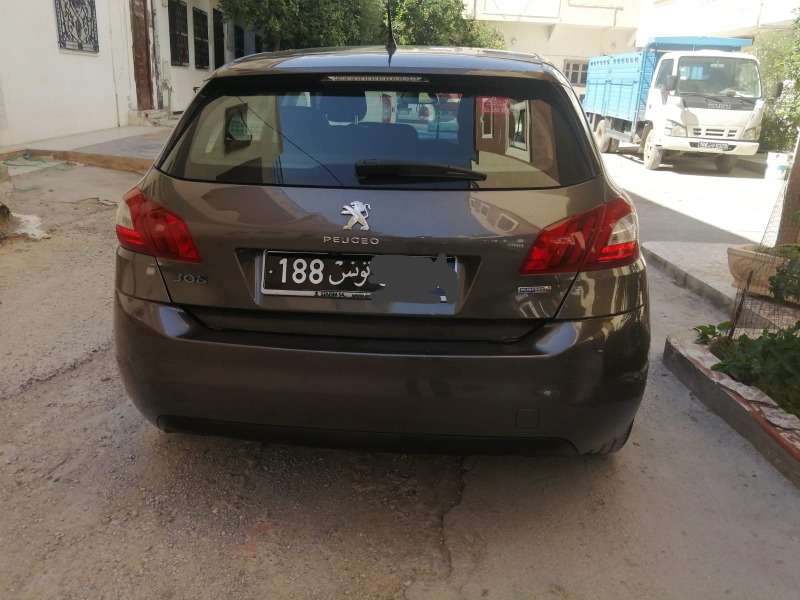 Peugeot 308 Essence 2016 à Nabeul - Photo 3