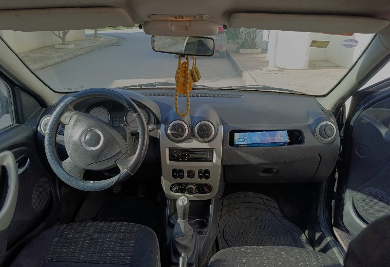 Dacia LOGAN MCV Diesel 2012 à Ariana - Photo 8