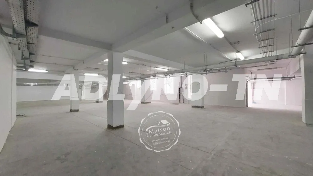 A louer immeuble neuf 2155 m² au Lac 3 à Tunis - Photo 4