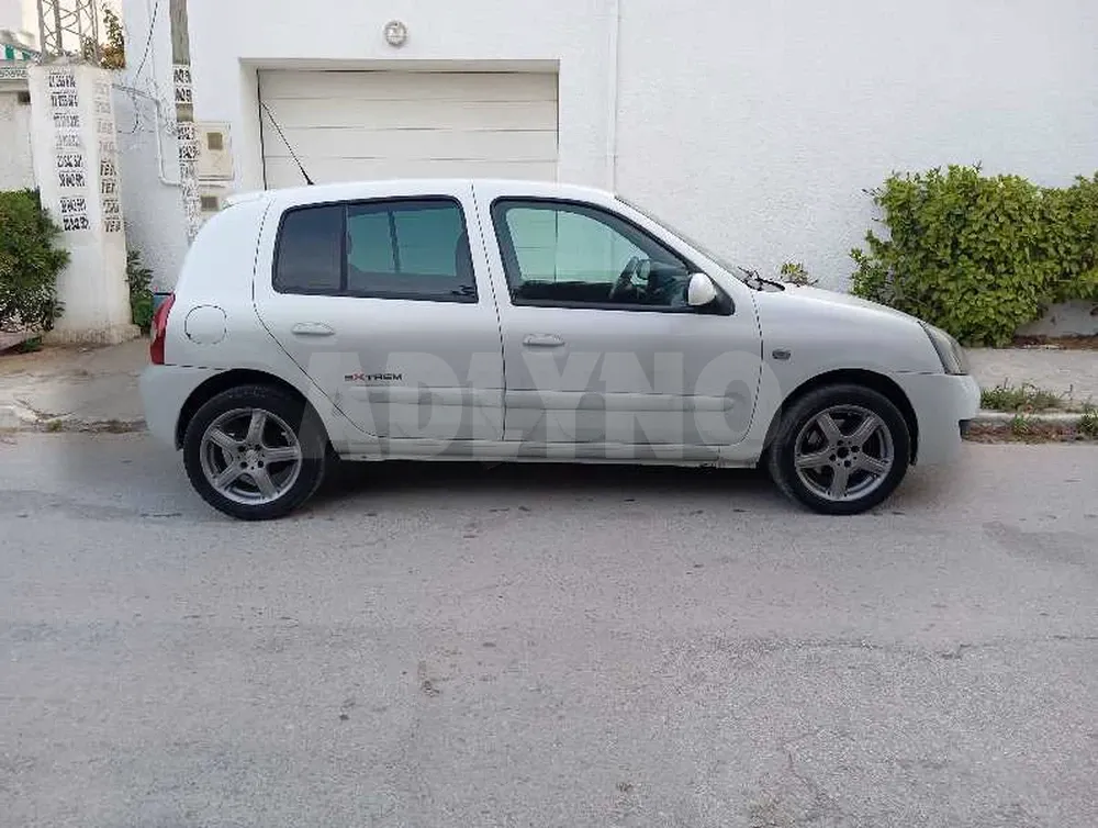 Clio campus extrême à Nabeul - Photo 9