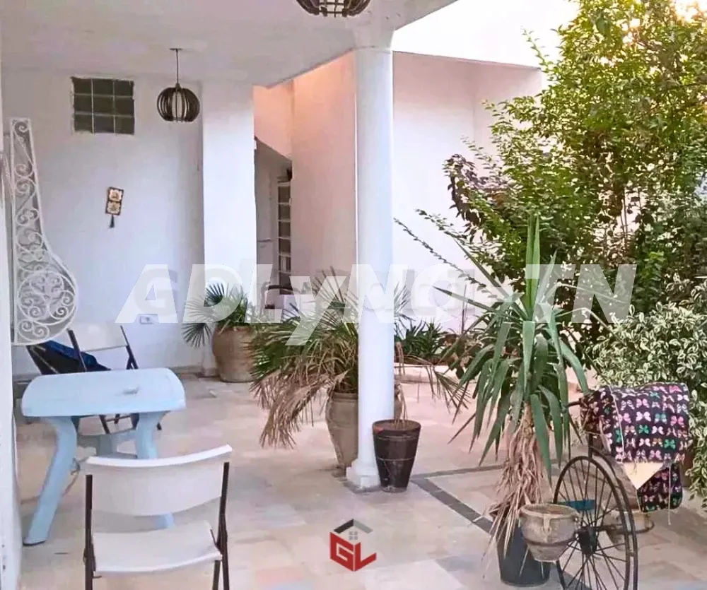 A vendre Villa à Cité Ettaamir Borj Louzir à Ariana - Photo 1