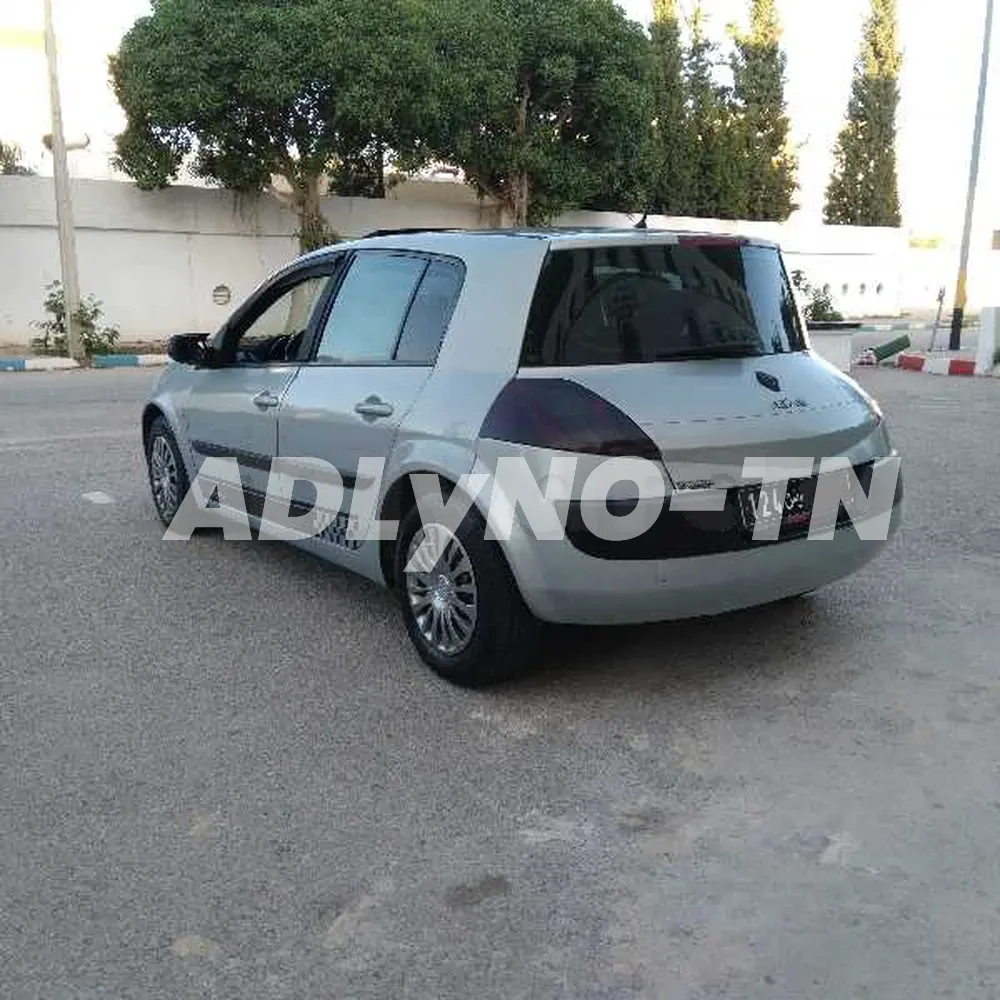 très belle Renault Mégane2 à sousse - Photo 4