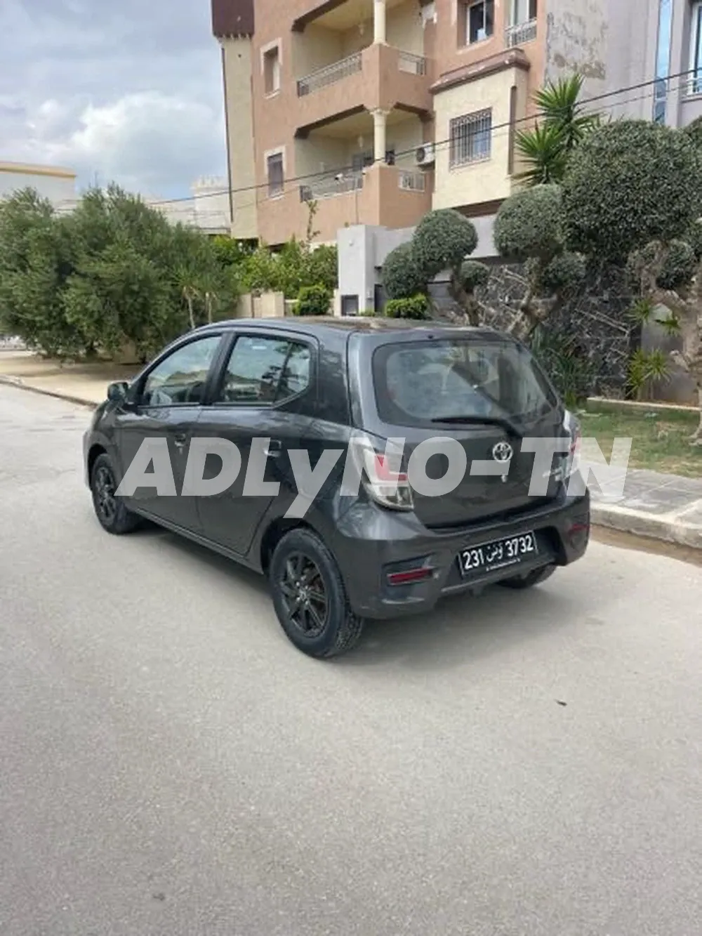 Toyota Agya dans l’emballage à Nabeul - Photo 4