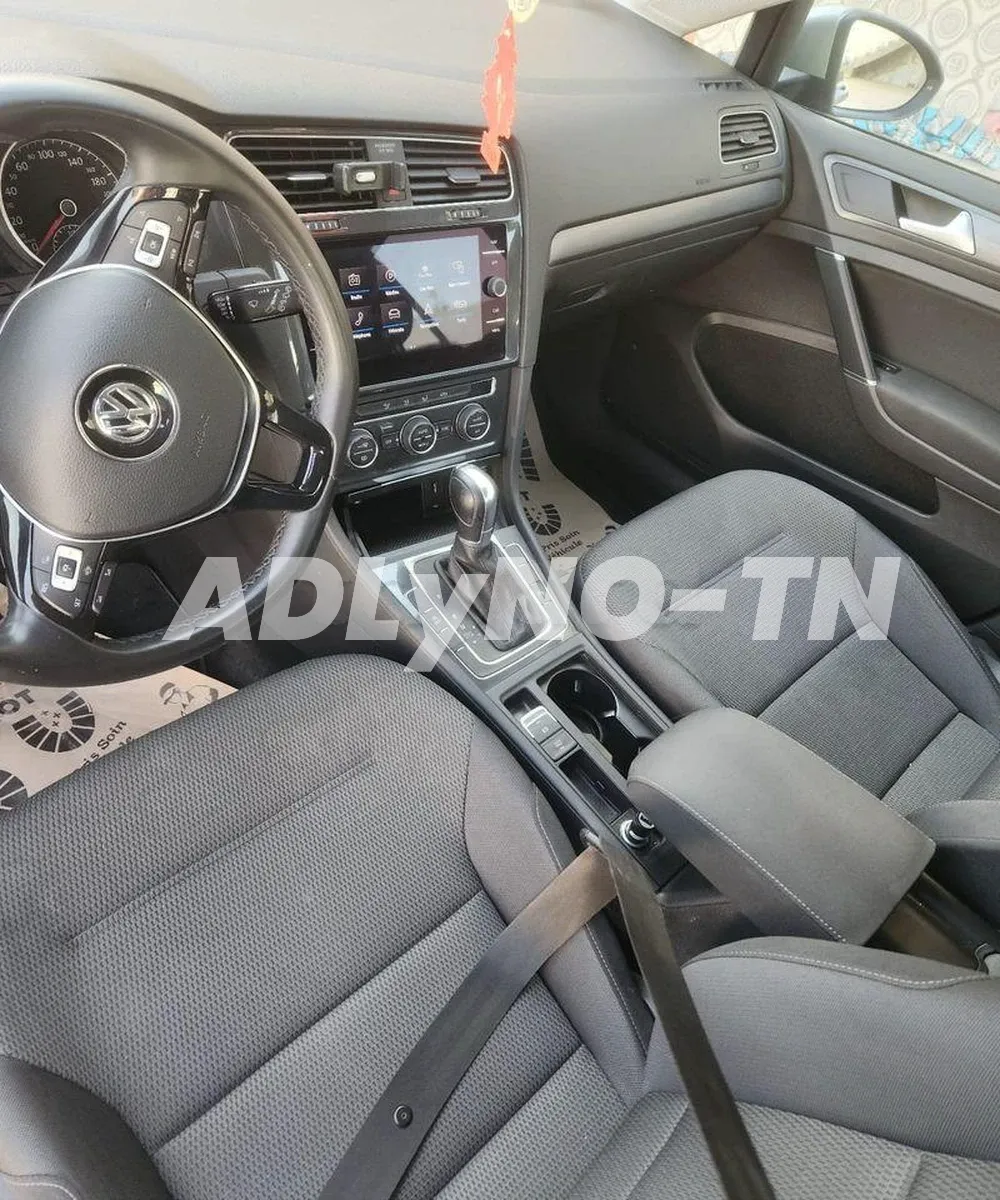 a vendre golf toute options nouveau 6 cv mawjouda fi kairouan boite automatipue 7 vitesse tel 92595666 à Kairouan - Photo 5