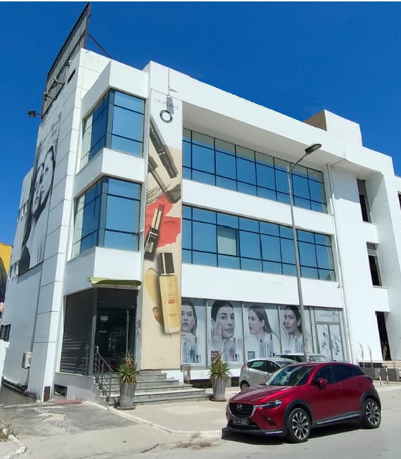    Immeuble de bureaux et o à Tunis - Photo 1