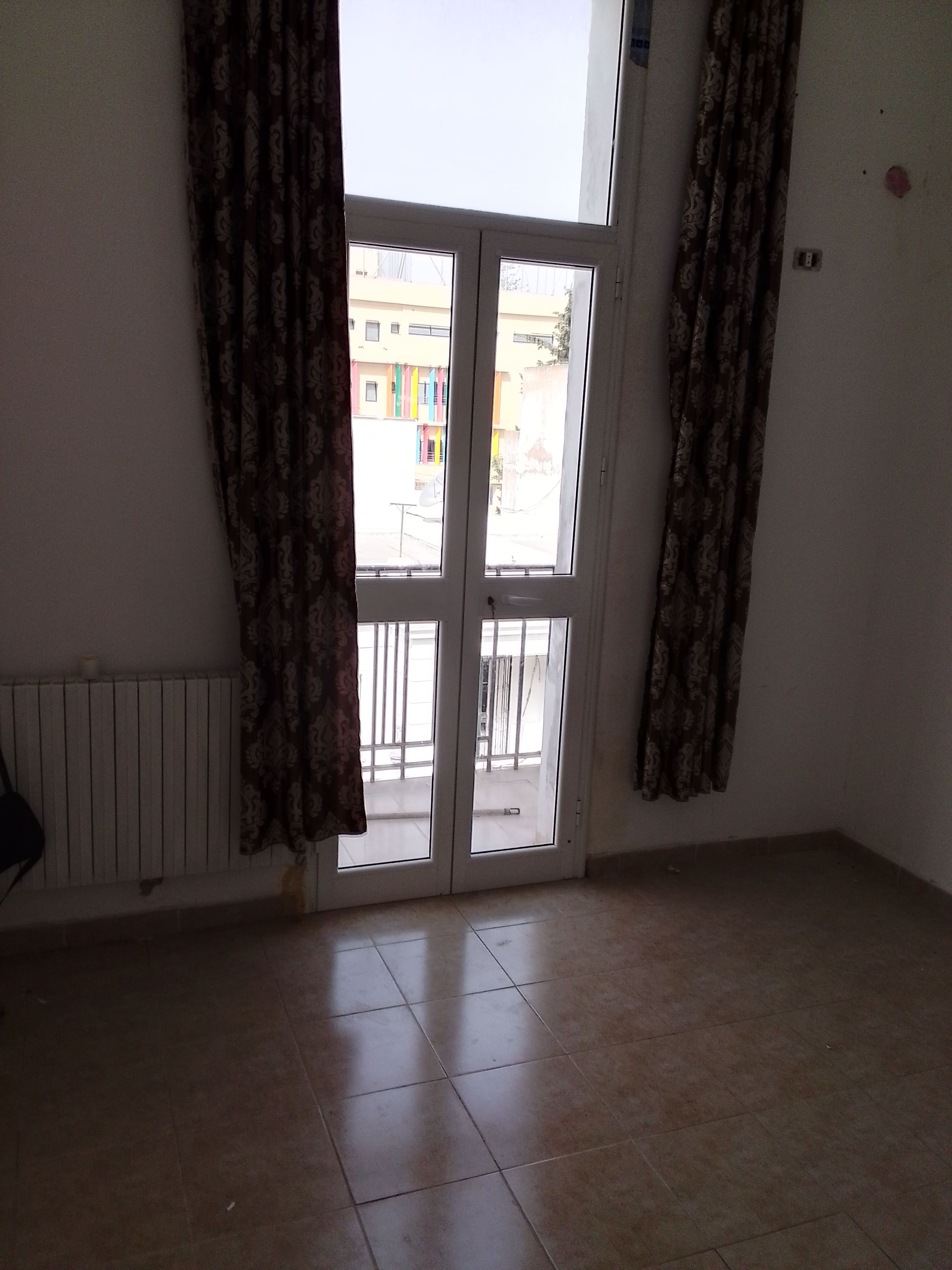    Appartement retapé au be à Tunis - Photo 1