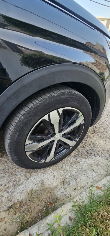Peugeot 3008 Essence 2020 à Mahdia - Photo 4