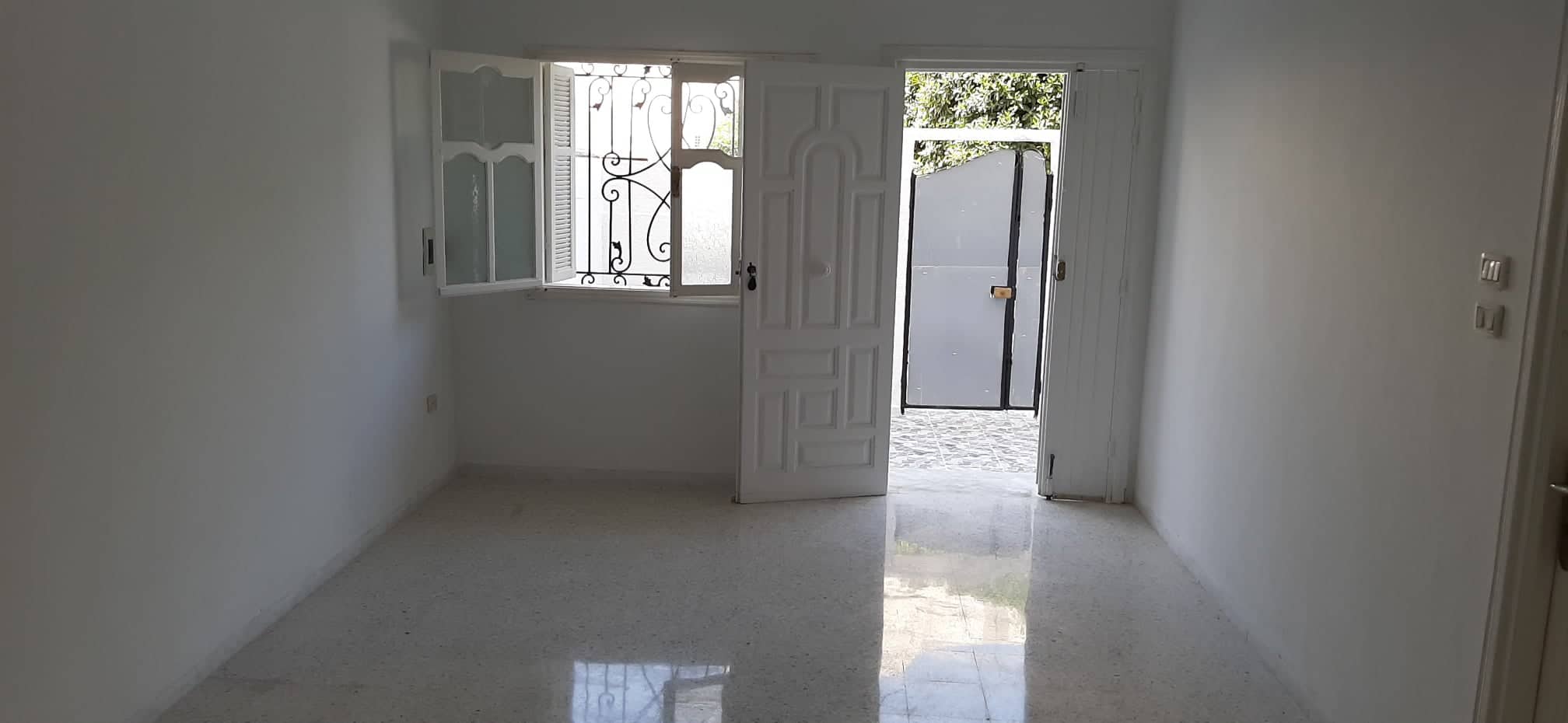    A la marsa sidi daoued a à Tunis - Photo 2