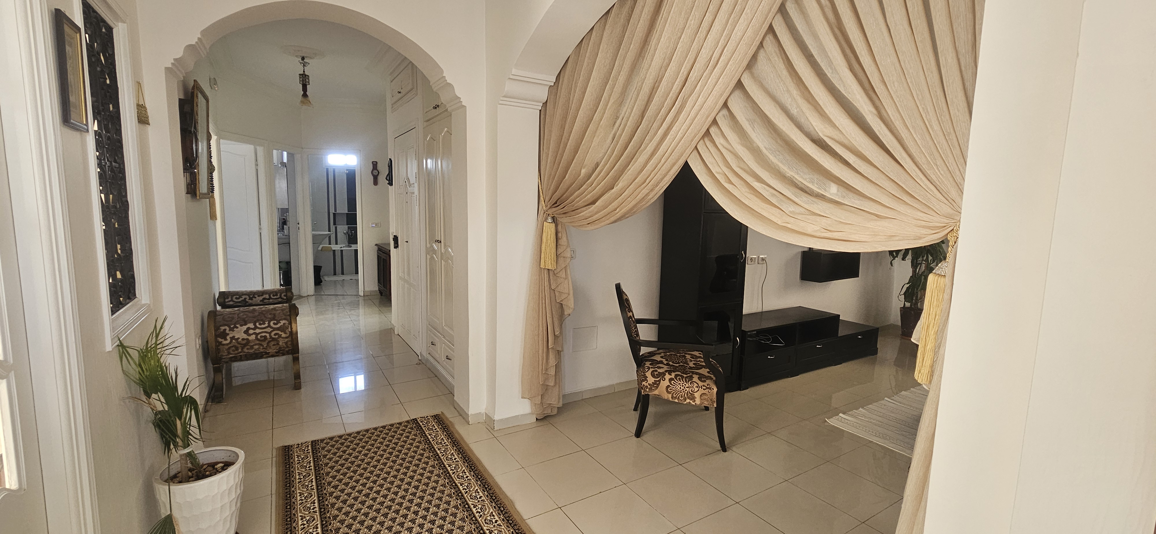    S4 à étage de villa meub à Tunis - Photo 4