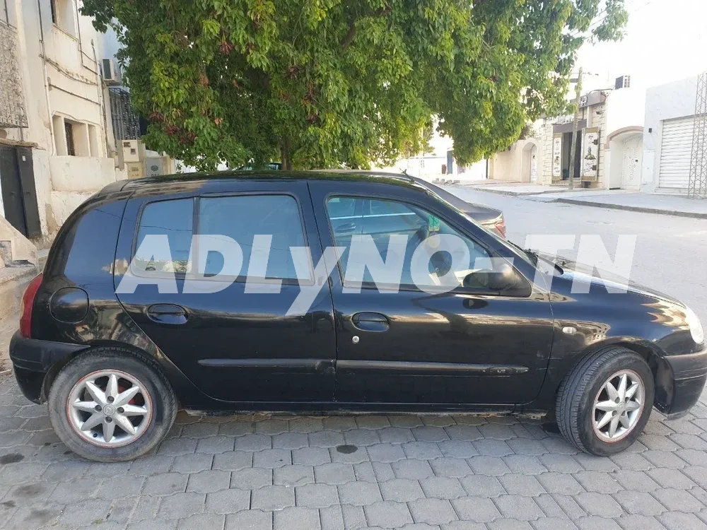 Renault Clio Bombé 1.2L Essence - État impeccable! à sousse - Photo 3