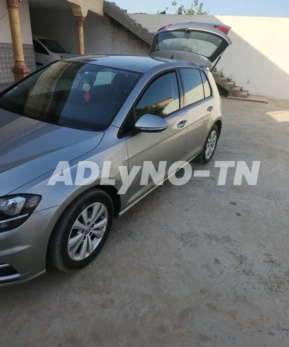 a vendre golf toute options nouveau 6 cv mawjouda fi kairouan boite automatipue 7 vitesse tel 92595666 à Kairouan - Photo 2