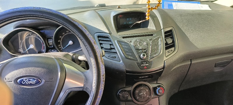 Ford FIESTA Essence 2016 à Tunis - Photo 3