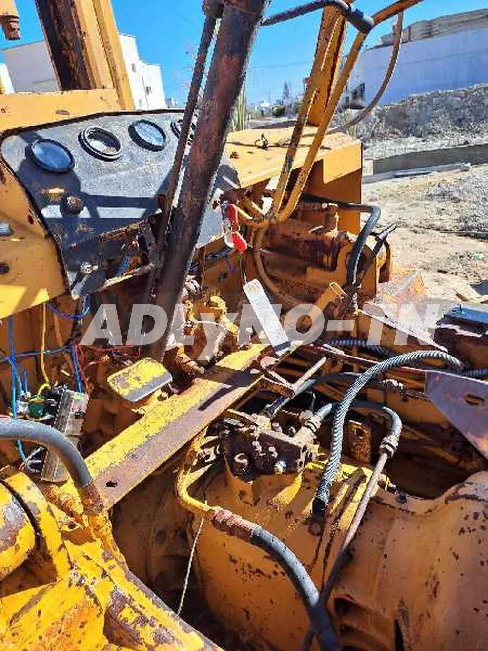 Chariot élévateur 5 tonnes à gabes - Photo 3
