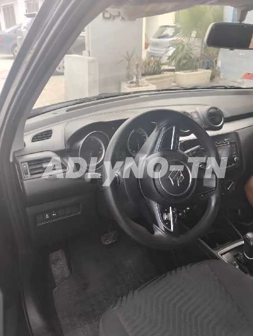 avendre Suzuki Swift boite automatique année 9/2022 à Tunis - Photo 6