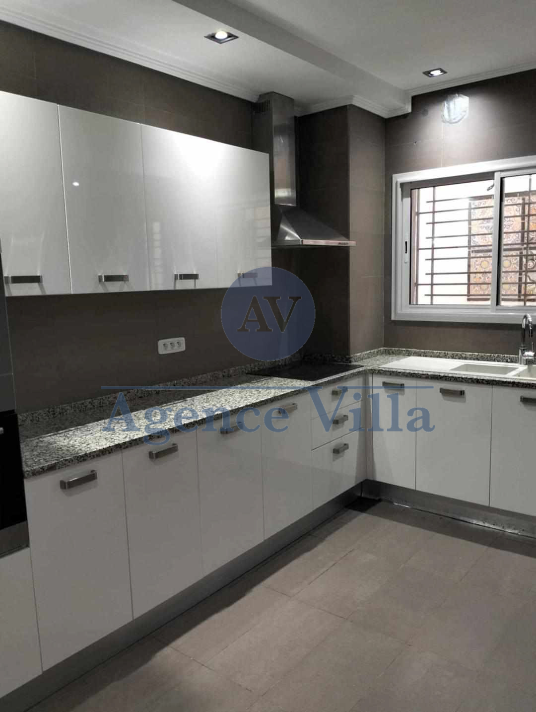     Villa haut standing à Ariana - Photo 1
