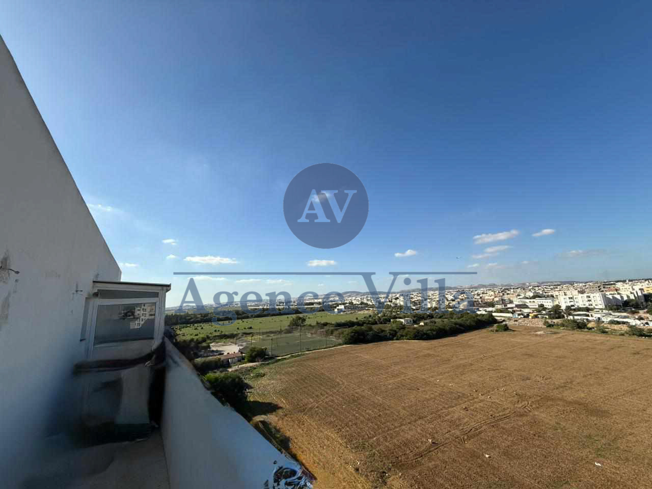     Appartement s2 ain z à Tunis - Photo 4