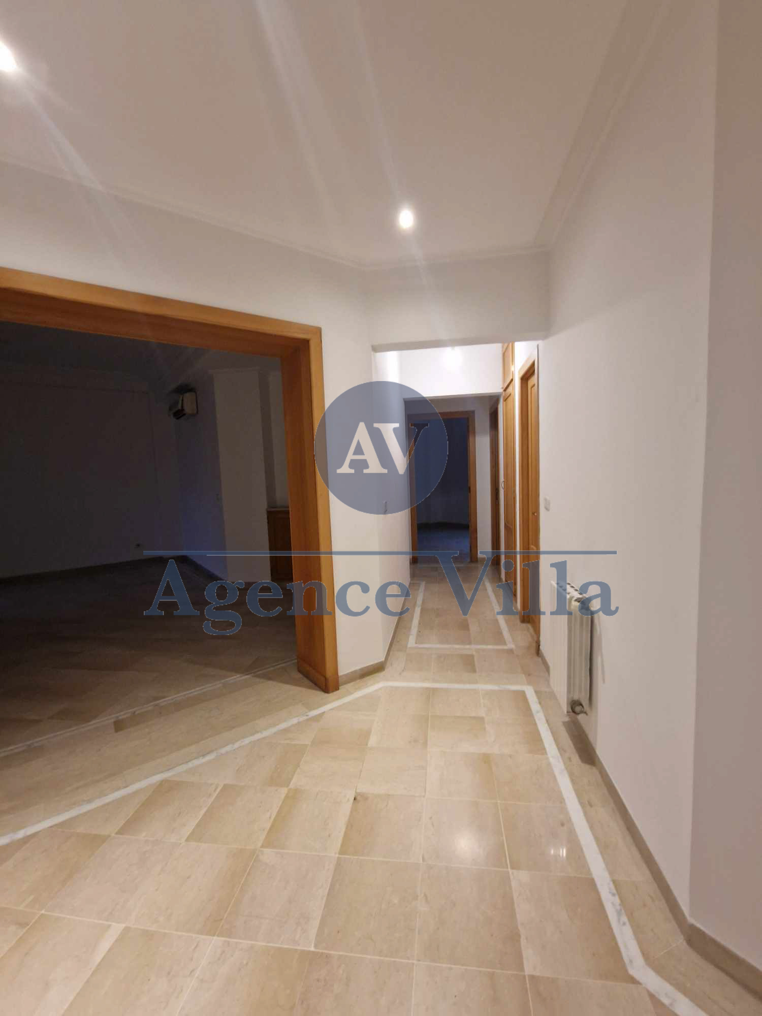  Appartement (s+3) à Akouda 