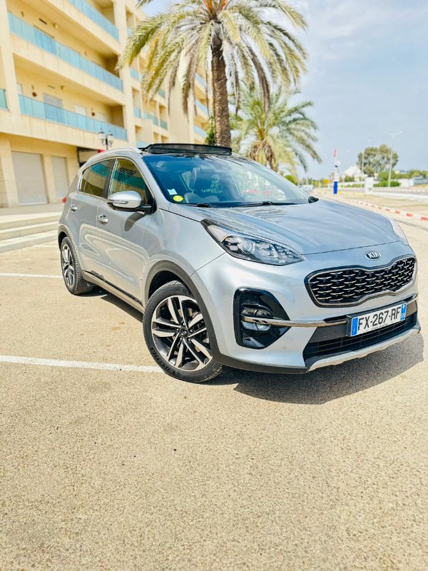 Kia SPORTAGE Hybride 2022 à Manouba - Photo 2