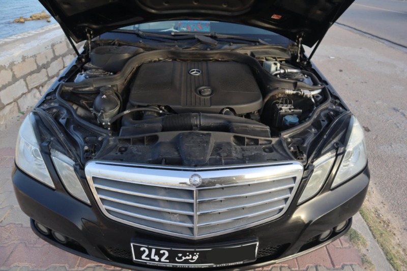 Mercedes Classe E Diesel 2010 à Mahdia - Photo 2