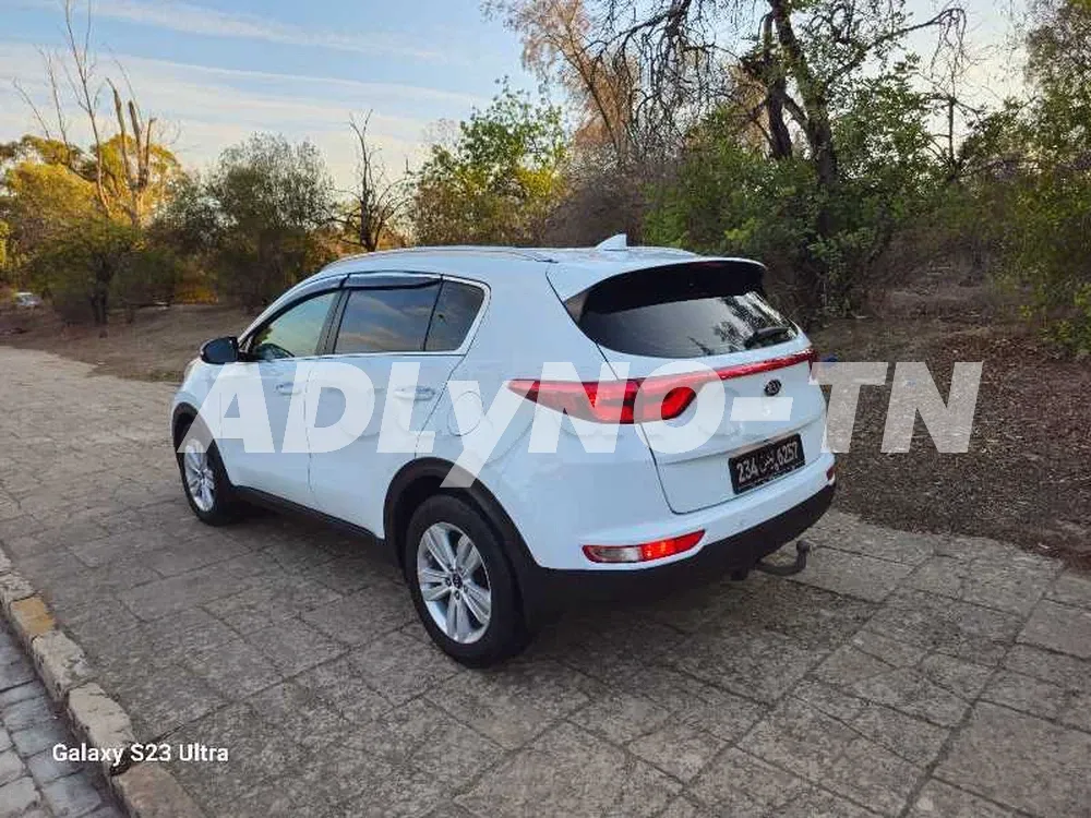 Sportage Diesel 1.7 BVA à Manouba - Photo 4