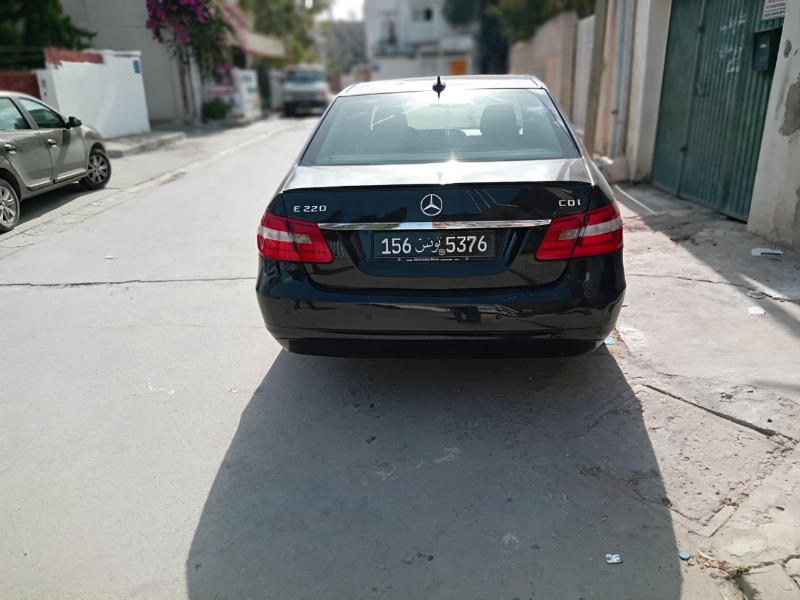 Mercedes Classe E Diesel 2012 à Tunis - Photo 7