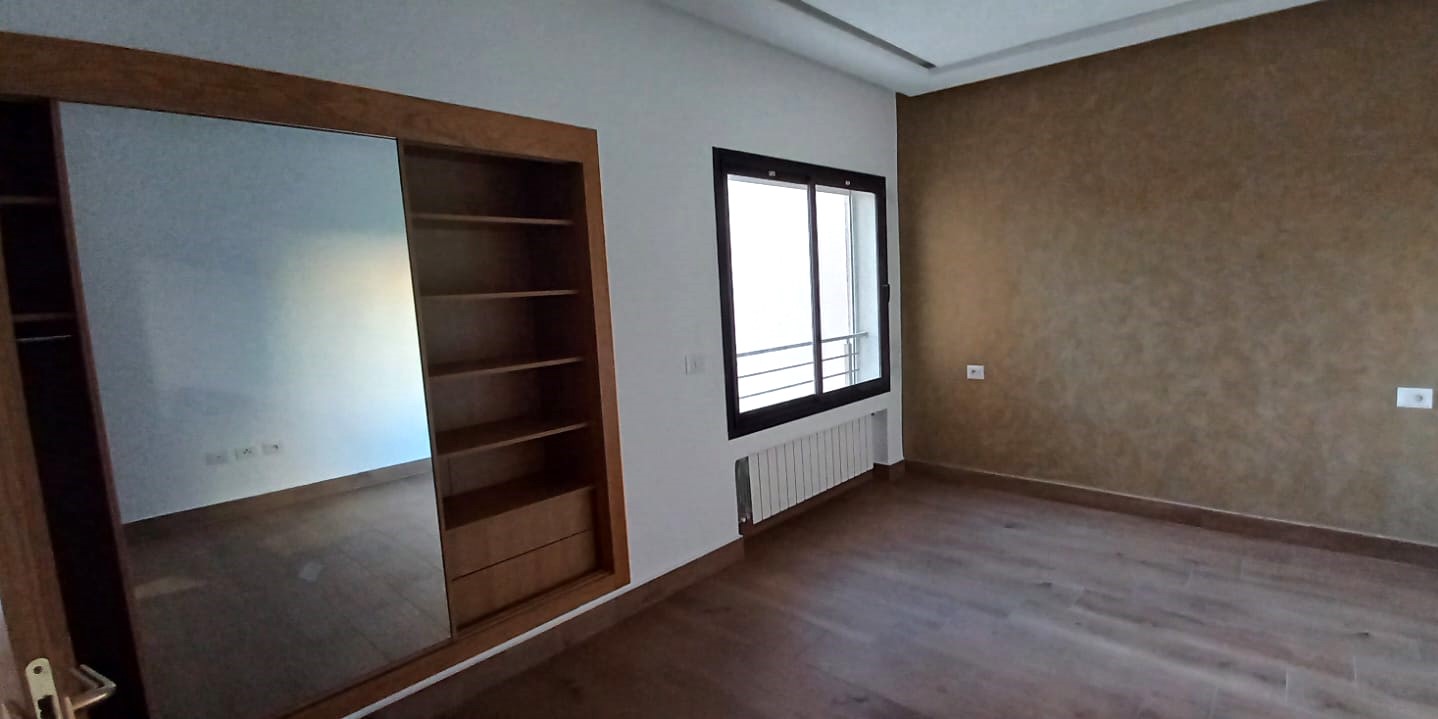    Un appartement s3 aux ja à Tunis - Photo 3