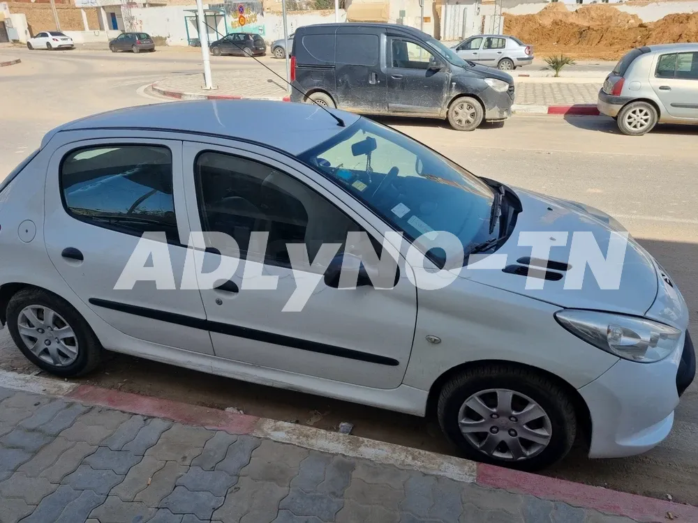 A vendre 206+ à Sfax - Photo 4