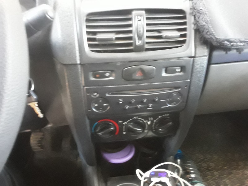 Renault Clio Essence 2008 à Tunisie - Photo 2