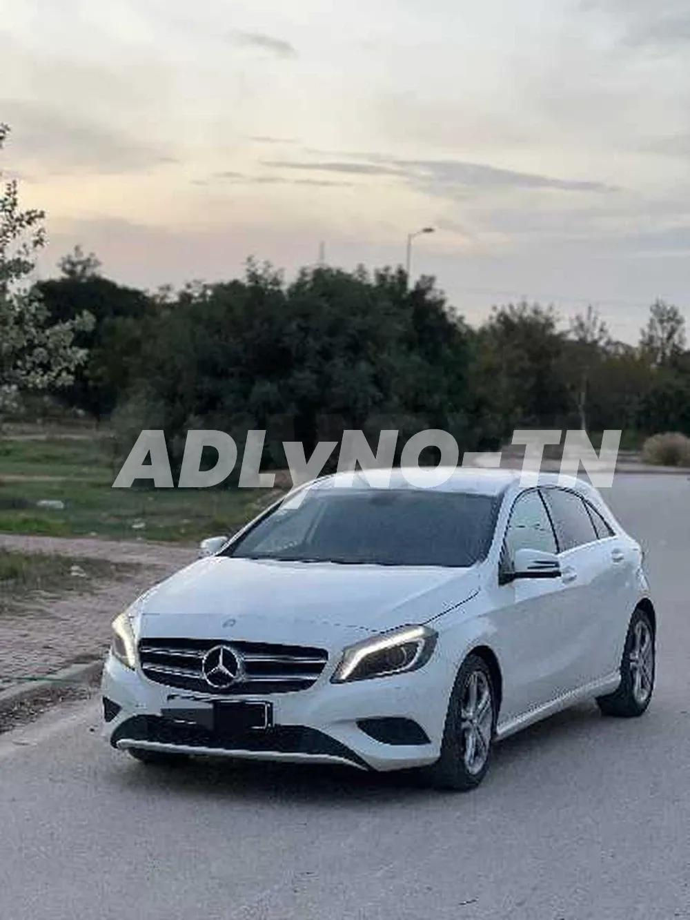 Mercedes Classe A boîte auto très propre à Tunis - Photo 9