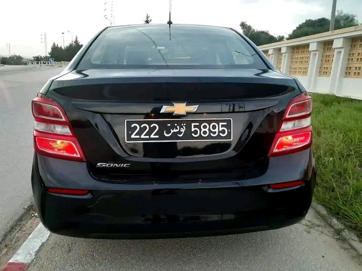 CHEVROLET SONIC PREMIÈRE MAIN EN EXCELLENT ÉTAT à Bizerte - Photo 8