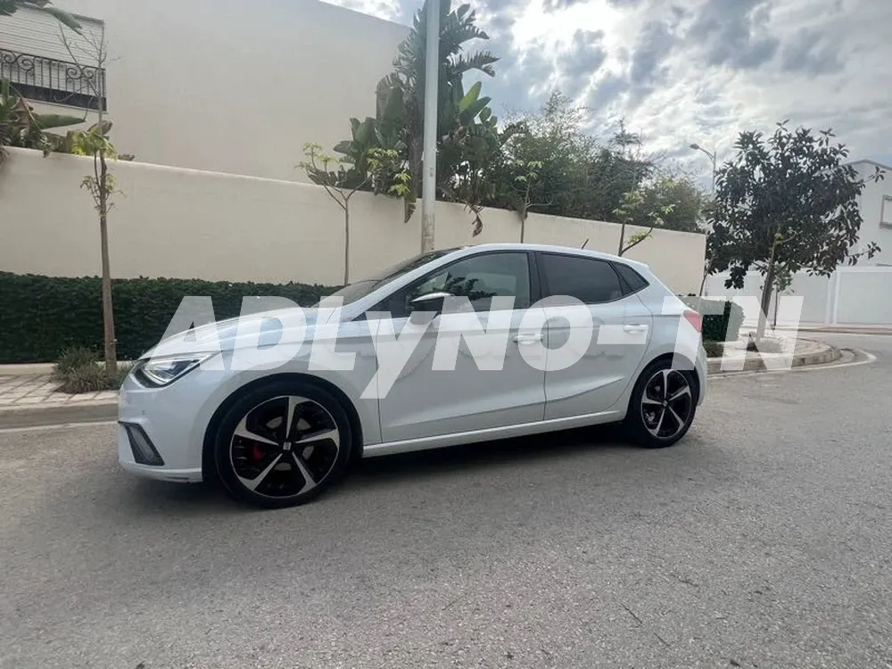 seat Ibiza FR plus boîte automatique à Tunis - Photo 5