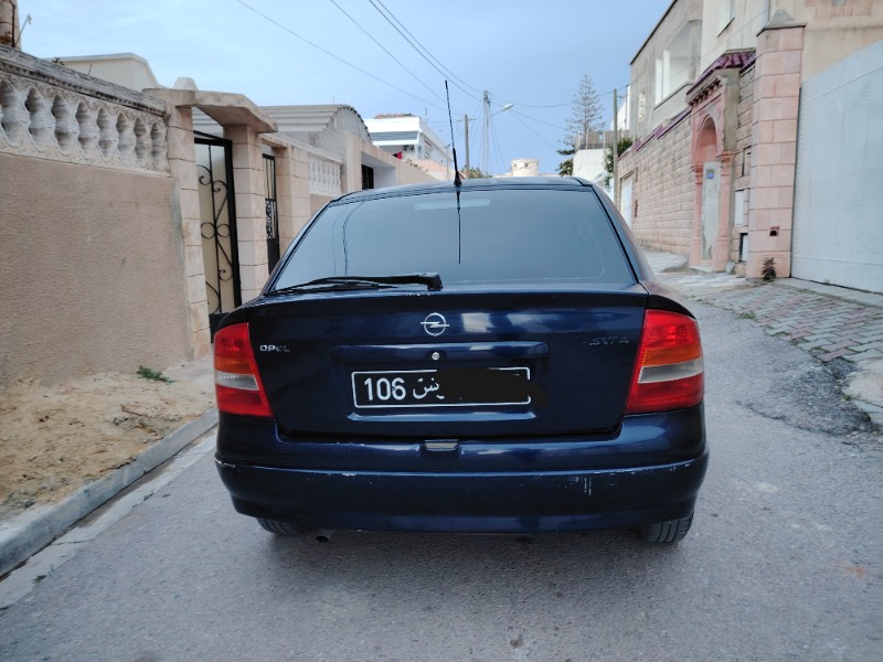Opel Astra Essence 2002 à Ben Arous - Photo 7