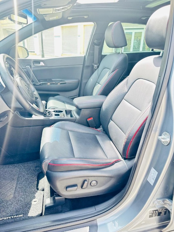 Kia SPORTAGE Hybride 2022 à Manouba - Photo 6