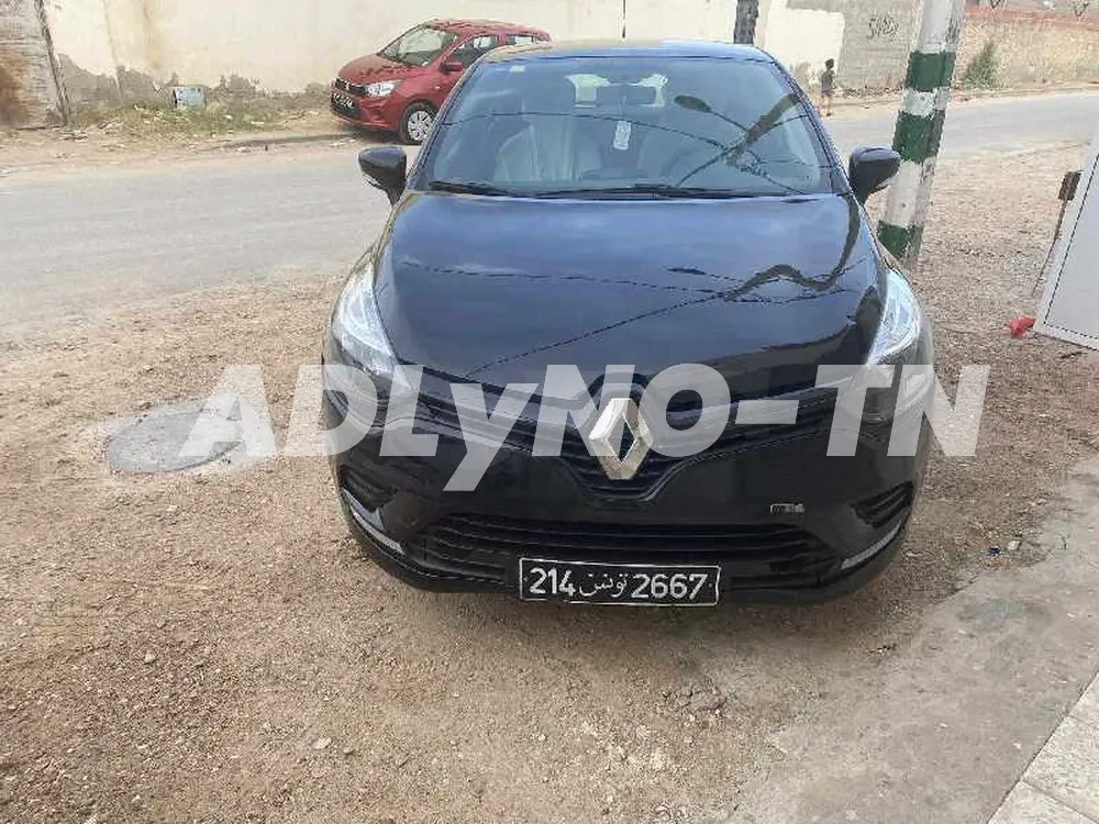 clio 4 1ere main 4 cylindre à Sfax - Photo 2