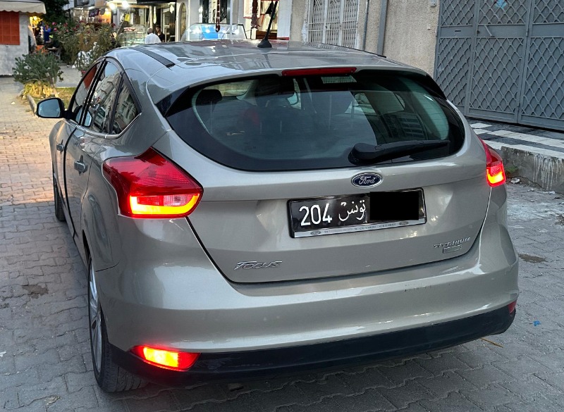 Ford FOCUS Essence 2018 FULL OPTION à Ben Arous - Photo 6