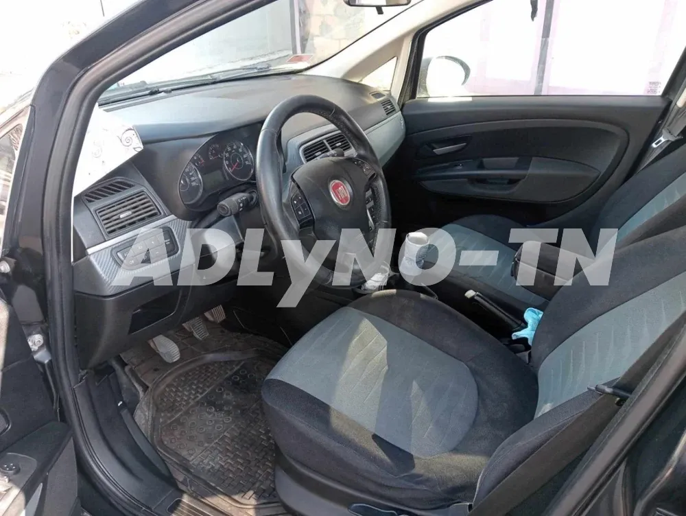 Grandi Punto (1.2 / 5cv / 4 cylindres) à sousse - Photo 6
