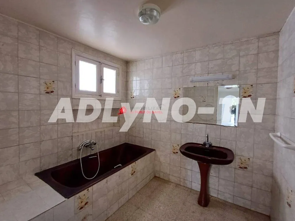 UN BEAU REZ DE CHAUSSÈ DE VILLA S+3 A?KHZAMA OUEST à sousse - Photo 6